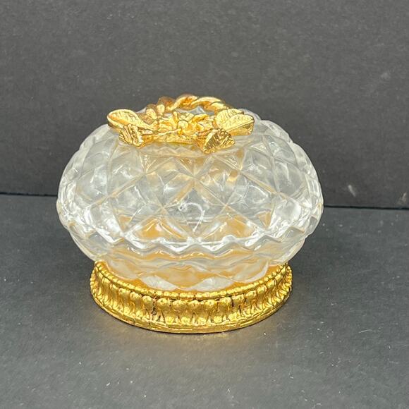 Stylebuilt trinket box, 24K gold plated and a crystal or glass top. - Picture 1 of 6